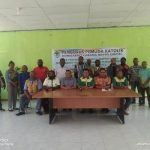 Pengurus Pemuda Katolik Komda Papua Selatan melalui Sekretaris Caretaker, Krispinus Palobo foto bersama pengurus Pemuda Katolik Boven Digoel – Surya Papua/IST