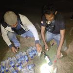 Botol vit kemasan yang diiisi sopi saat diamankan tim gabungan ketika dilakukan operasi di sejumlah titik semalam – Surya Papua/IST