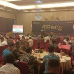 Kepala Bapenda Kabupaten Merauke, Majinur sedang memberikan sambutan pada ajang Ajang Apresiasi Pajak Daerah tahun 2023 di Swiss belhotel – Surya Papua/Frans Kobun