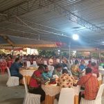 Ratusan orang termasuk perwakilan KBK dari setiap paroki mengikuti Natal bersama yang berlangsung di samping Gereja Katedral – Surya Papua/Frans Kobun