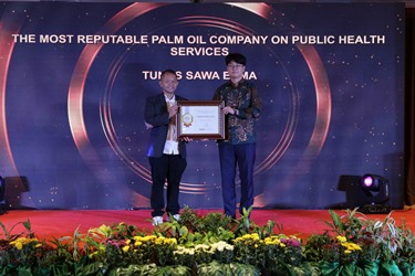 Direktur TSE Group Mr. Woo Sangjo menjadi perwakilan TSE Group untuk menerima penghargaan bergengsi Sawit Indonesia Award 2023 di Jakarta, Rabu (20/12).