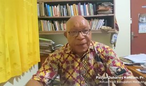 Sekretaris Uskup Agung Merauke, Pastor Yohanes Kandam, Pr – Surya Papua/Frans Kobun