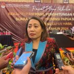 Ketua KPU Provinsi Papua Selatan, Theresia Mahuze – Surya Papua/Frans Kobun
