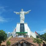 Patung Kristus Raja setinggi 29 meter yang berdiri kokoh di Pulau Habe, Kampung Wambi, Distrik Okaba, Kabupaten Merauke – Surya Papua/Frans Kobun