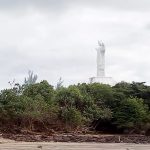 Inilah kondisi Pulau Habe di Kampung Wambi, Distrik OKaba, Kabupaten Merauke yang telah dibangun Patung Kristus Raja – Surya Papua/Frans Kobun