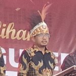 Komisioner KPU RI, Idham Holik ( tengah) – Surya Papua/Frans Kobun
