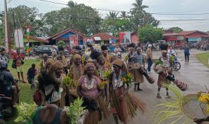 Masyarakat Kimaam dalam suatu kegiatan beberapa waktu lalu – Surya Papua/IST