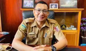 Kepala Dispora Kabupaten Merauke, Mike Walinaulik – Surya Papua/IST