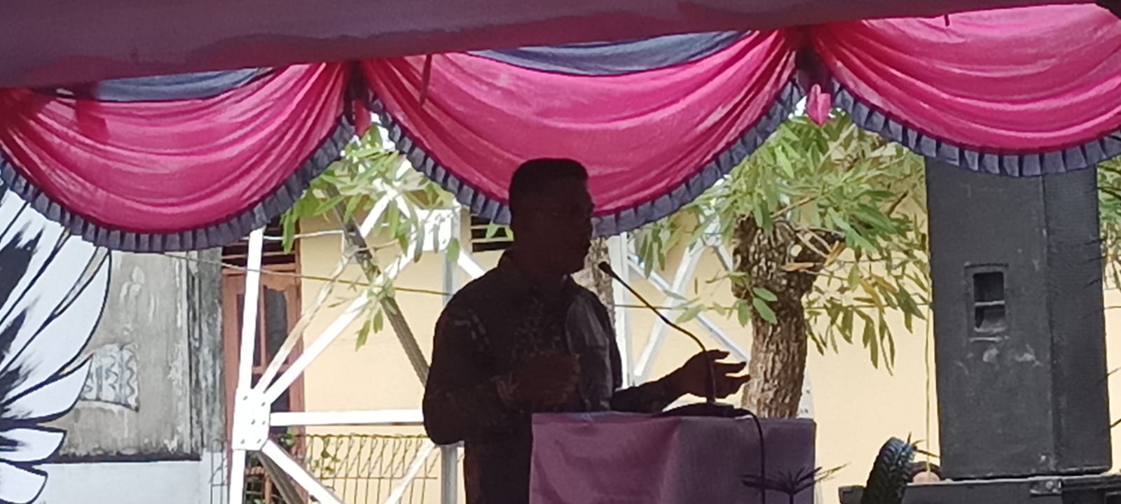 Ketua Dewan Paroki Santa Theresia Buti, Isak Layaan – Surya Papua/Frans Kobun