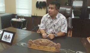 Kepala BPKAD Kabupaten Merauke, Elias Mite _ Surya Papua/Frans Kobun
