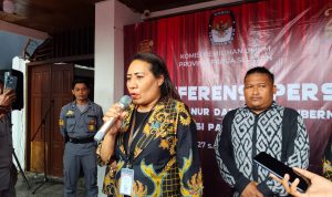 Ketua KPU Provinsi Papua Selatan, Theresia Mahuze- Surya Papua/Frans Kobun