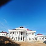Wajah Kantor DPRD Kabupaten Merauke yang sedang dalam proses perampungan- Surya Papua/Frans Kobun