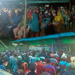 omdo 1 Calon Gubernur-Wakil Gubernur Papua Selatan, romanus Mbaraka-Albertus Muyak sedang tatap muka bersama masyarakat di Distrik Jagebob – Surya Papua/Frans Kobun