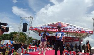 Calon Gubernur Papua Selatan, Romanus Mbaraka sedang bicara – Surya Papua/Frans Kobun