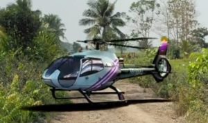 Helikopter yang digunakan saat perjalanan menuju ke salah satu kampung di Kabupaten Merauke – Surya Papua/IST