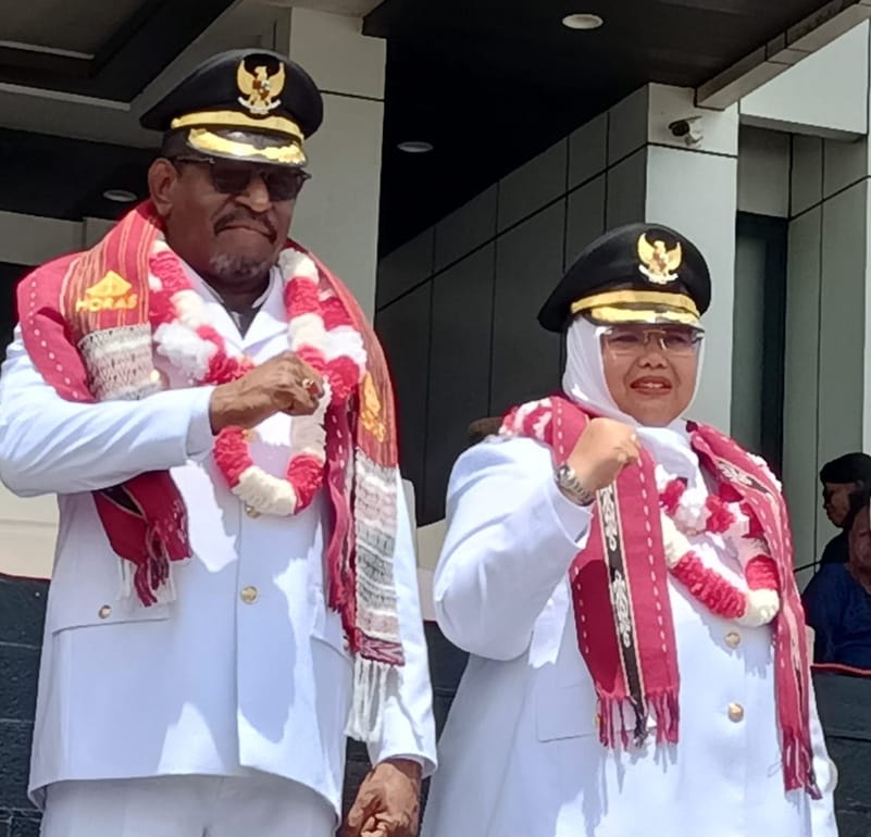 Bupati-Wakil Bupati Merauke, Yoseph Bladib Gebze-Fauzun Nihayah – Surya Papua/Frans Kobun
