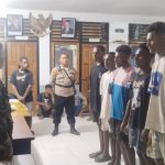 Para pelaku tawuran sedang diberikan pembinaan oleh aparat keamanan- Surya Papua/IST