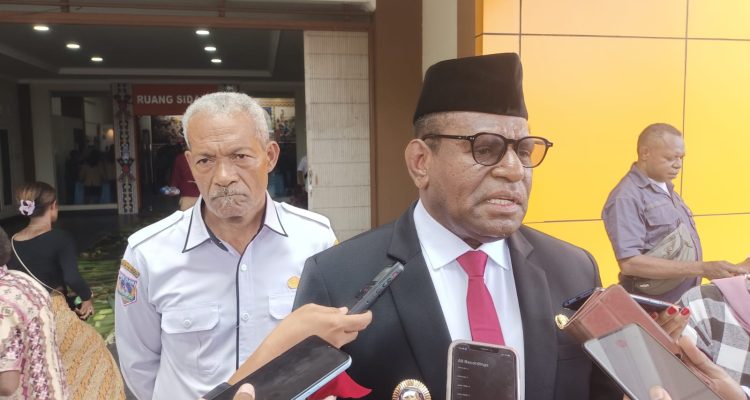 Bupati Merauke, Yoseph Bladib Gebze – Surya Papua/Frans Kobun