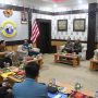 Danlantamal XI Merauke saat menerima kedatangan ATSEA sekaligus berdialog di Mako Lantamal – Surya Papua/IST