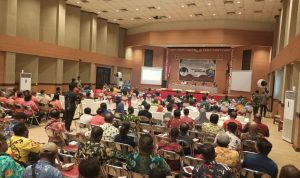 Suasana coffe morning yang dihadiri berbagai komopen membahas persoalan pendidikan di Kabupaten Merauke – Surya Papua/Frans Kobun