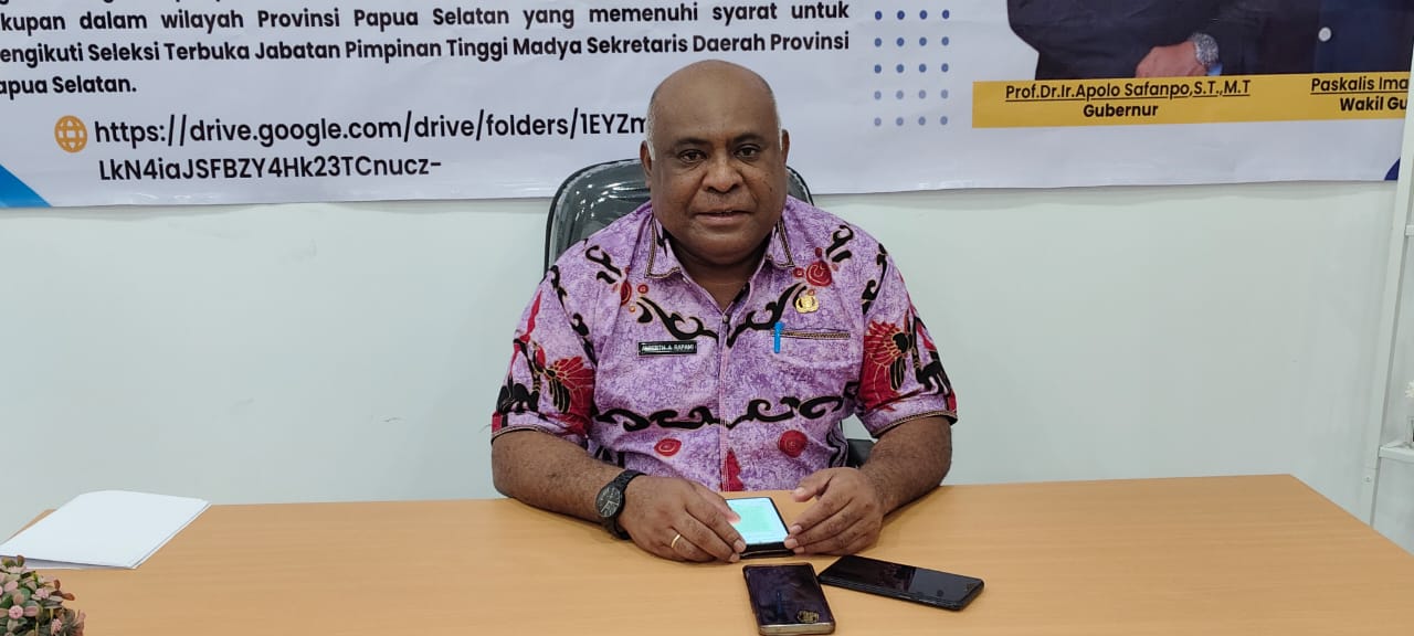 Kepala BKPSDM Papua Selatan, Albert Rapami- Surya Papua/IST