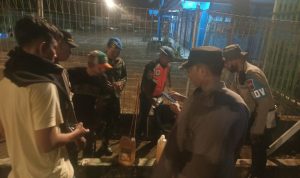 Belasan liter sopi yang diamankan kepolisian setempat saat KM Tatamailau bersandar – Surya Papua/IST