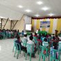 Foto bersama mahasiswa-mahasiswi STK Santo Yakobus Merauke usai sosialisasi – Surya Papua/IST