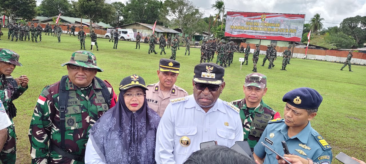 Bupati Merauke, Yoseph Bladib Gebze- Surya Papua/Frans Kobun