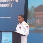 Gubernur Papua Selatan, Apolo Safanpo sedang berikan sambutan pada peletakan Hotel Marriott Merauke – Surya Papua/Frans Kobun