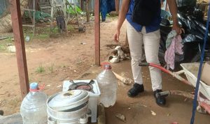 Minuman lokal jenis sopi yang diamankan satnarkoba Polres Merauke – Surya Papua/IST