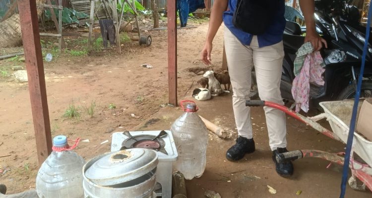Minuman lokal jenis sopi yang diamankan satnarkoba Polres Merauke – Surya Papua/IST