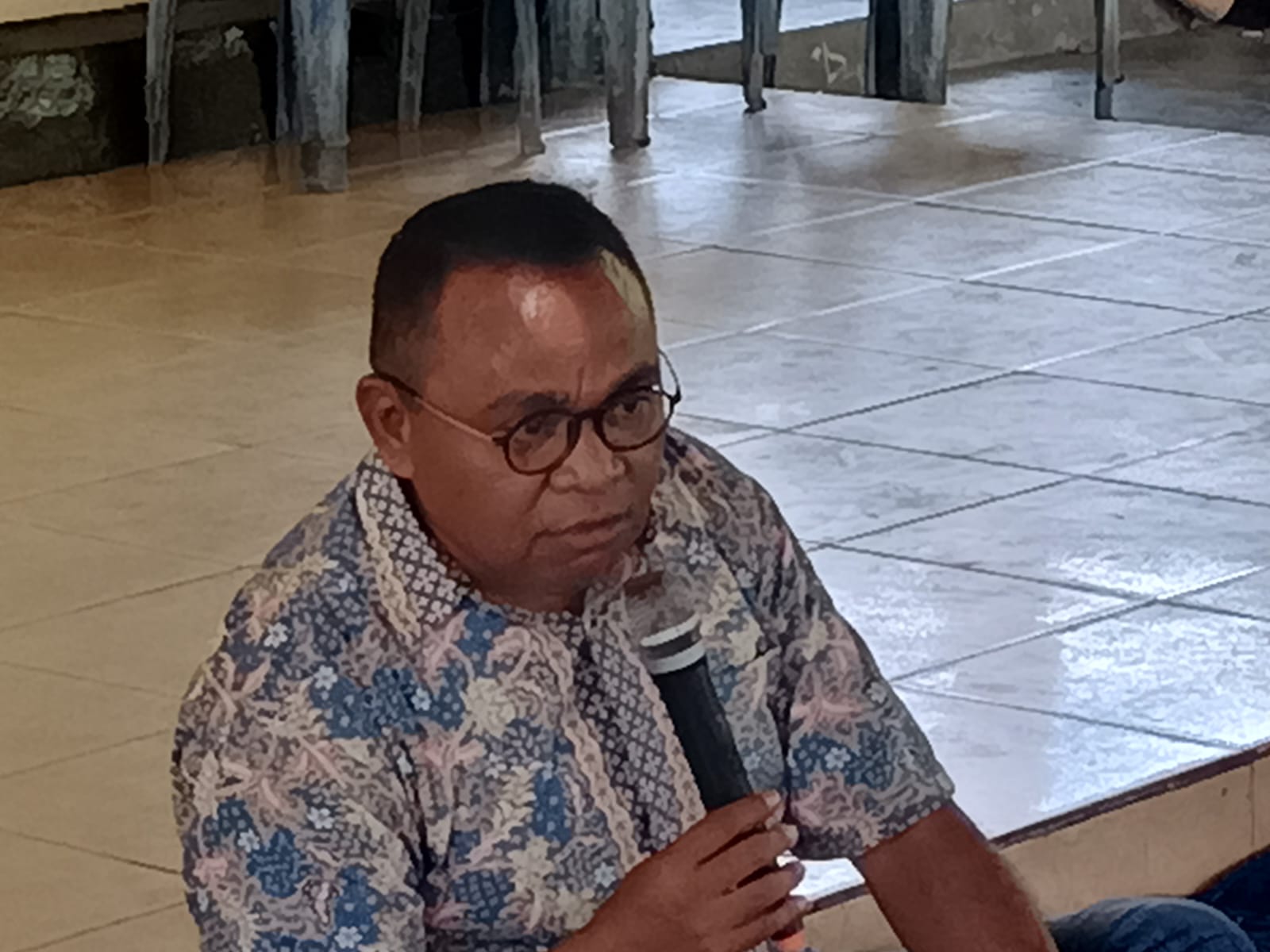 Pastor Paroki Santa Theresia Butu, Simon Petrus Matruty- Surya Papua/Frans Kobun