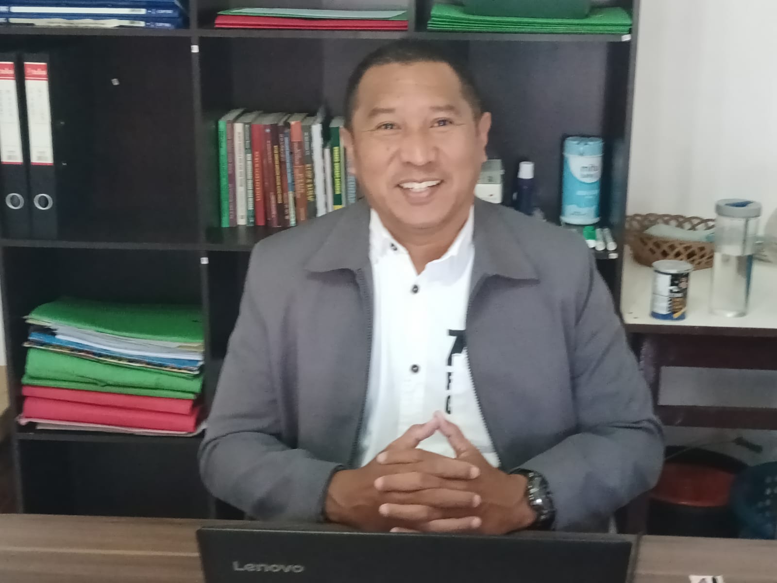 Burhanuddin Zein, Dosen Unmus Merauke- Surya Papua/Frans Kobun