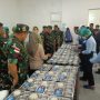 Pangdam XVII/Cenderawasih, Mayjen TNI Rudi Puruwito melakukan peninjauan dapur MBG di dalam area Kodim 1707 Merauke – Surya Papua/Frans Kobun