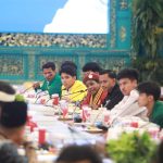 Ketua PP PMKRI, Susana Kandaimu sedang bicara saat pertemuan bersama Mensesneg- Surya Papua/IST