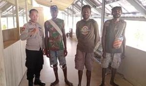 Warga PNG yang masuk di wilayah Sota, NKRI untuk berjualan maupun membeli sejumlah kebutuhan pokok – Surya Papua/IST
