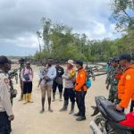Para penumpang yang berhasil diselamatkan setelah musibah speedboat – Surya Papua/IST