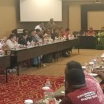 Bupati-Wabup Merauke, Yoseph Bladib Gebze-fauzun Nihaya dalam FGD yang berlangsung di Swiss belhotel tadi pagi – Surya Papua/Frans Kobun