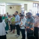 Pengukuhan dan pelantikan panitia pembangunan Gereja Santa Theresia Buti – Surya Papua/IST