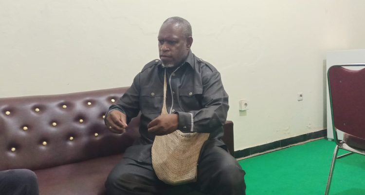 Ketua Majelis Rakyat Papua Selatan, Damianus Katayu – Surya Papua/IST