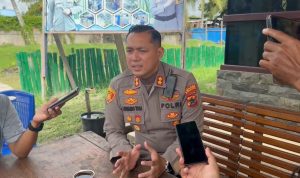 kapolres yoga 5 Kapolres Merauke, AKBP Leonardo Yoga sedang berikan keterangan kepada sejumlah wartawan terkait kasus pembunuhan tragis korban Julia Risky – Surya Papua/IST