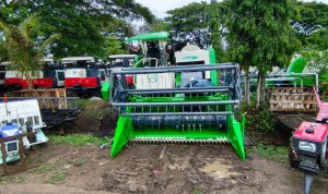 alsintan 6 Ratusan alsintan yang dibagikan kepada kelompok masyarakat – Surya Papua/IST