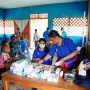 Pelayanan kesehatan oleh tenaga medis dari TSE Group kepada masyarakat di Kampung Butiptiri – Surya Papua/IST