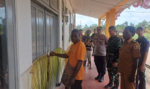 dibuka 1 Palang dan sasi yang sedang dibuka setelah pertemuan bersama masyarakat pemilik ulayat – Surya Papua/IST