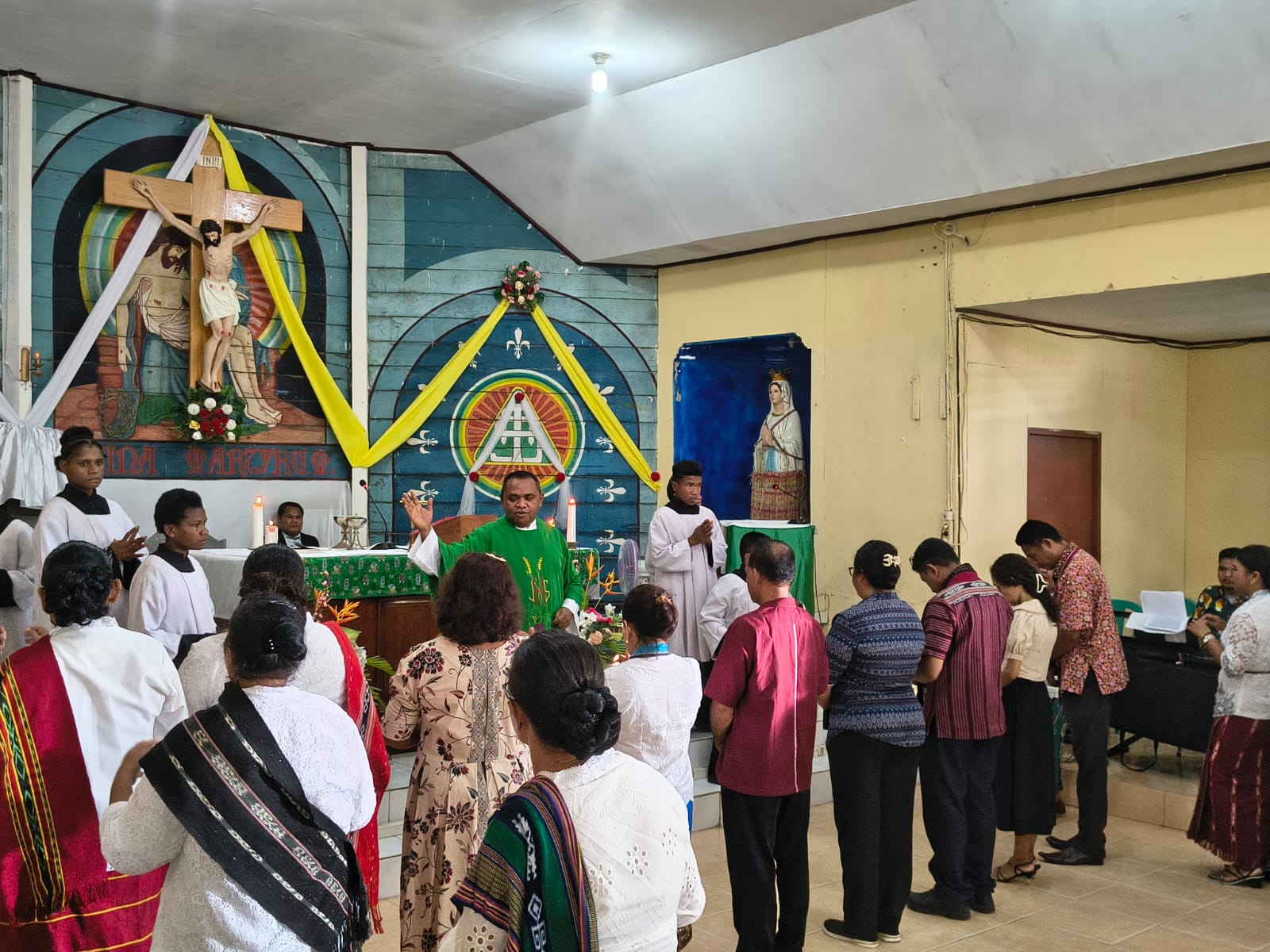 Pengukuhan IKM Kabupaten Merauke melalui perayaan misa di Gereja Santa Theresia Buti – Surya Papua/IST