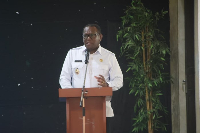 Bupati Merauke, Yoseph Bladib Gebze sedang berikan sambutan – Surya Papua/IST