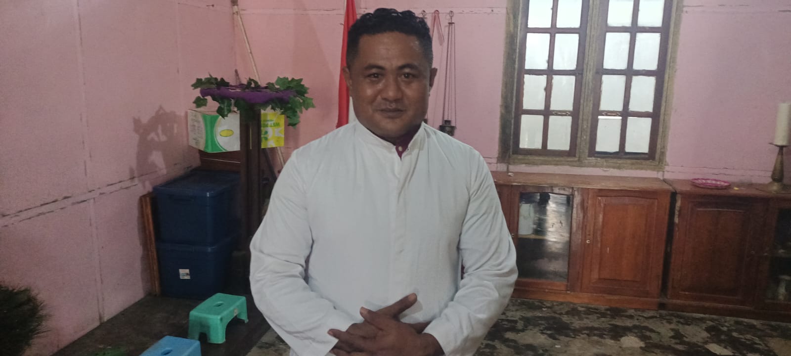 Pastor Paroki St. Lukas Bamol, Pastor Yustus Liem – Surya Papua/Frans Kobun