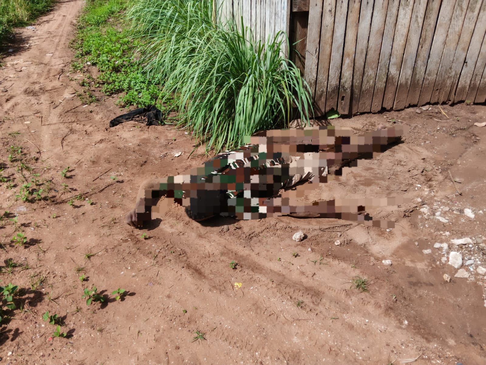 Seorang warga Kumbe ditemukan tewas setelah meneguk minuman keras bersama rekan-rekannya – Surya Papua/IST