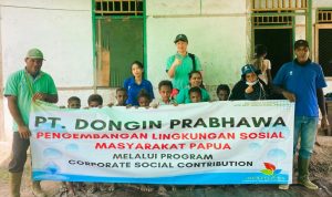 Kegiatan PT Dongin Prabhawa bersama masyarakat Kampung Banamepe, Kabupaten Mappi beberapa hari lalu – Surya Papua/IST