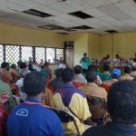 Masyarakat Haju sedang dengar arahan Wakil Gubernur Papua Selatan, paskalis Imadawa – Surya Papua/IST